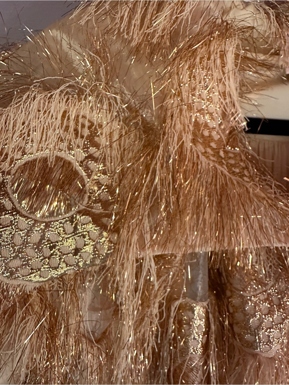 BURU The Eyelash Shawl Coat - Picture 4 of 6